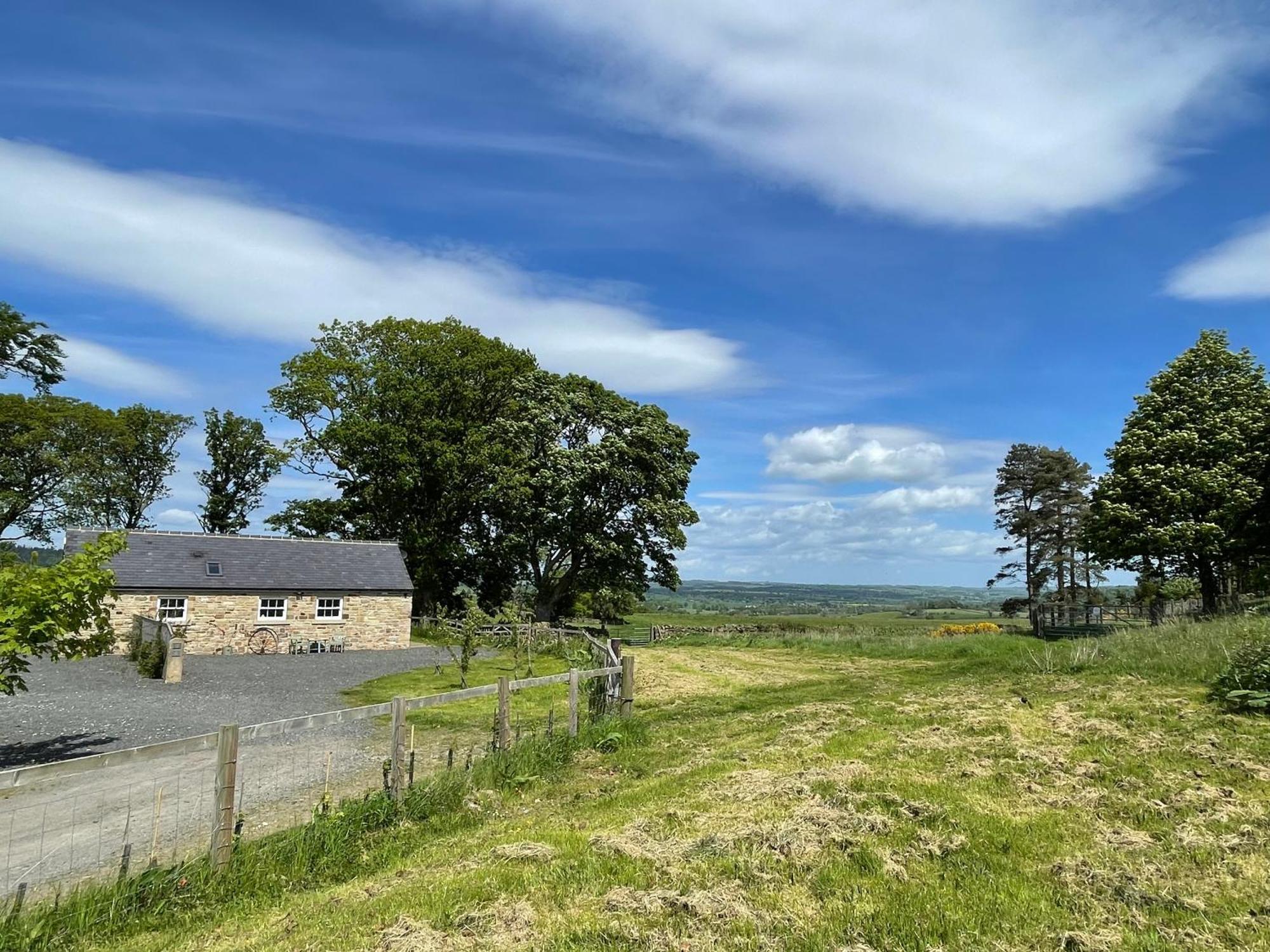 Stay On The Hill - Self Catered Cottages Laverick And Bothy Хексем Экстерьер фото
